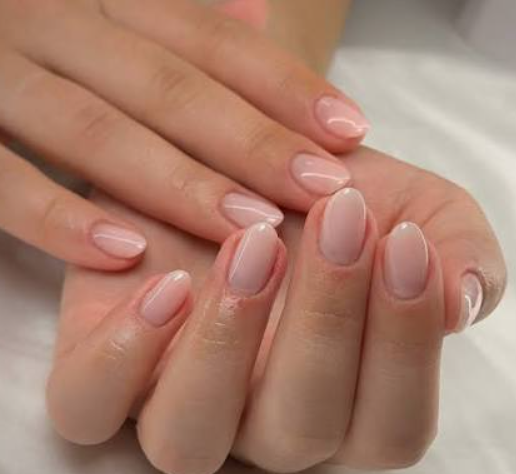 Manicuría Express — trabajo real de Ámbar Nail Studio